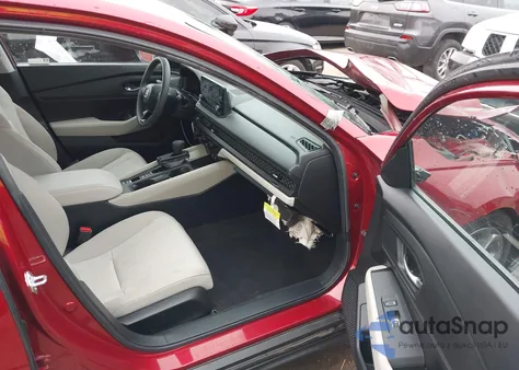 2024 Honda Accord Ex z USA, uszkodzony, nr VIN 1HGCY1F32RA067978